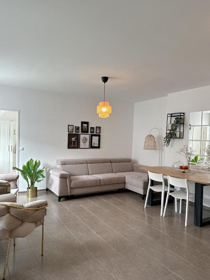 Modernes Haus Naehe Parndorf Apartment Bruck an der Leitha Exterior foto